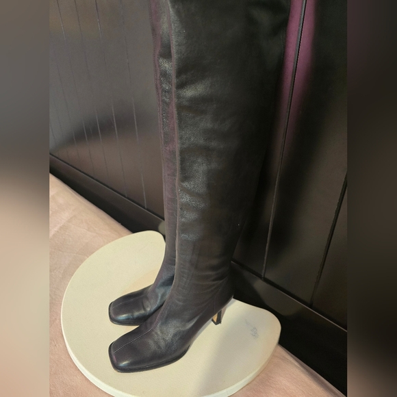 19 - Zara Black Over the Knee Boots - Picture 4 of 10